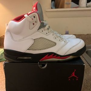 Air Jordan retro 5 White/Fire Red